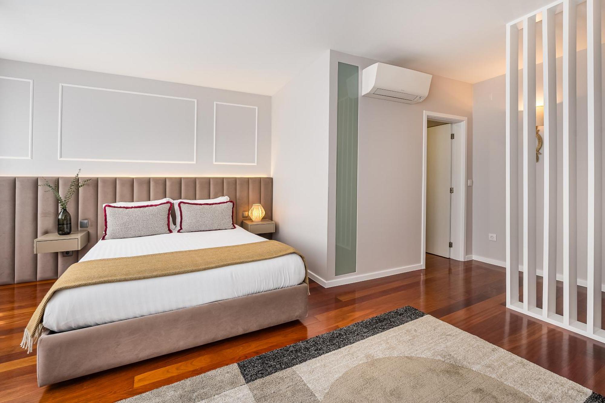 Victoria Project - Apartments - Private Parking Порто Екстериор снимка